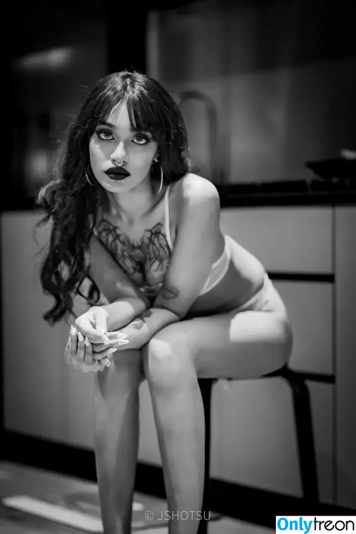 Jshotsu nude photo #0004 (Jshotsu)