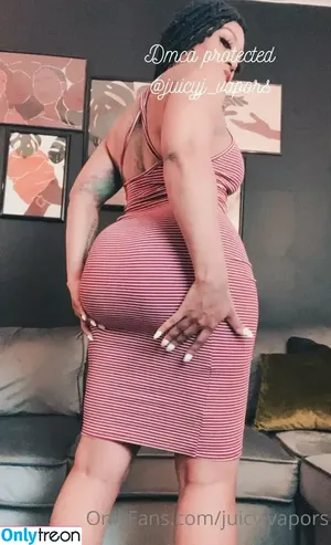 juicyjvapors / lachat_ig nude photo #0022