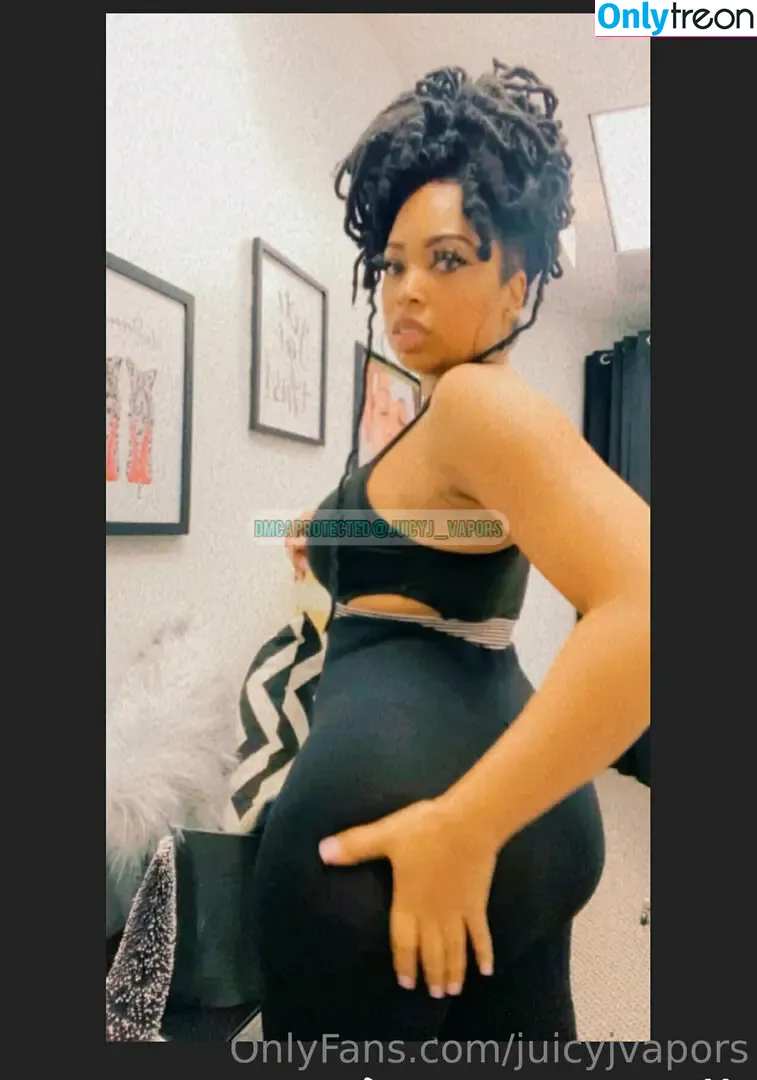 juicyjvapors nude photo #0023 (lachat_ig)