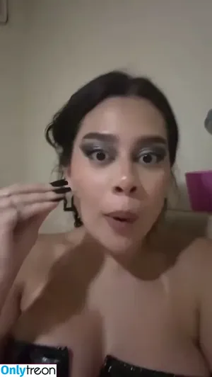 Julia Alvarenga / julinhafuracaoo / kjuliak nude photo #0031