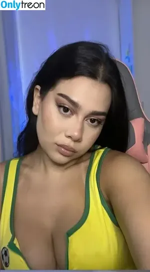 Julia Alvarenga / julinhafuracaoo / kjuliak nude photo #0051