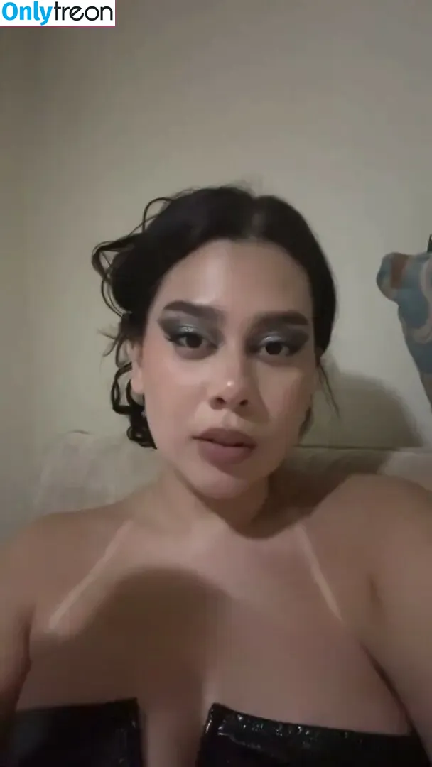 Julia Alvarenga nude photo #0026 (julinhafuracaoo / kjuliak)