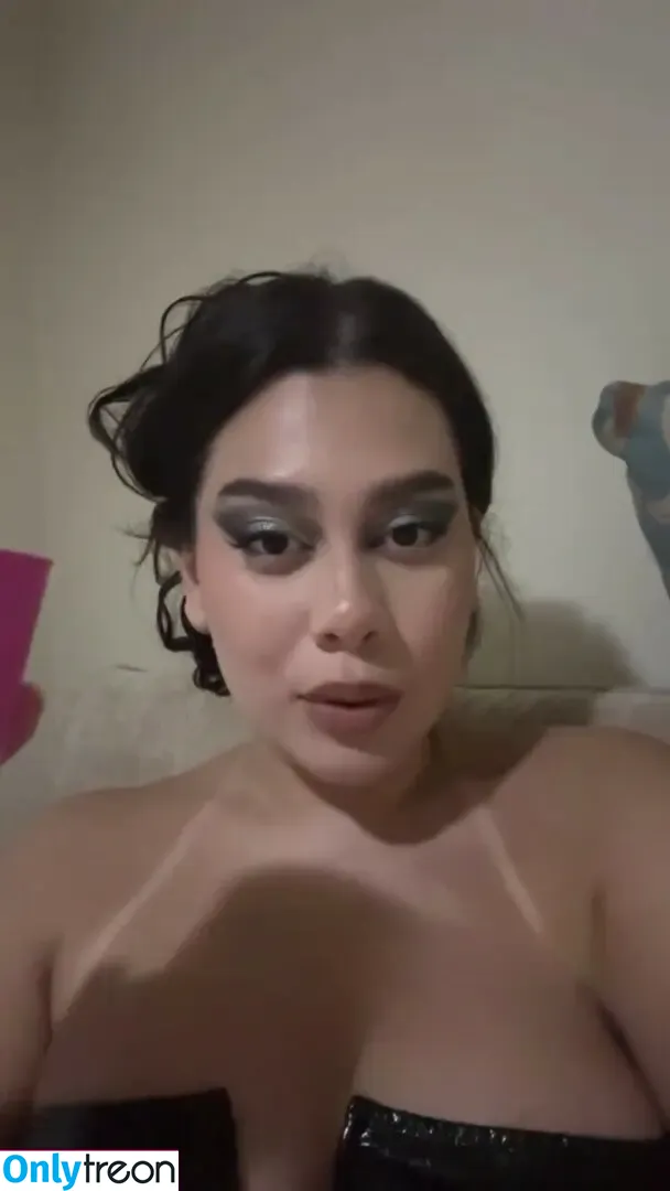 Julia Alvarenga nude photo #0027 (julinhafuracaoo / kjuliak)