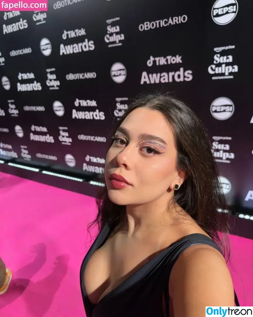 Julia Alvarenga nude photo #0046 (julinhafuracaoo / kjuliak)