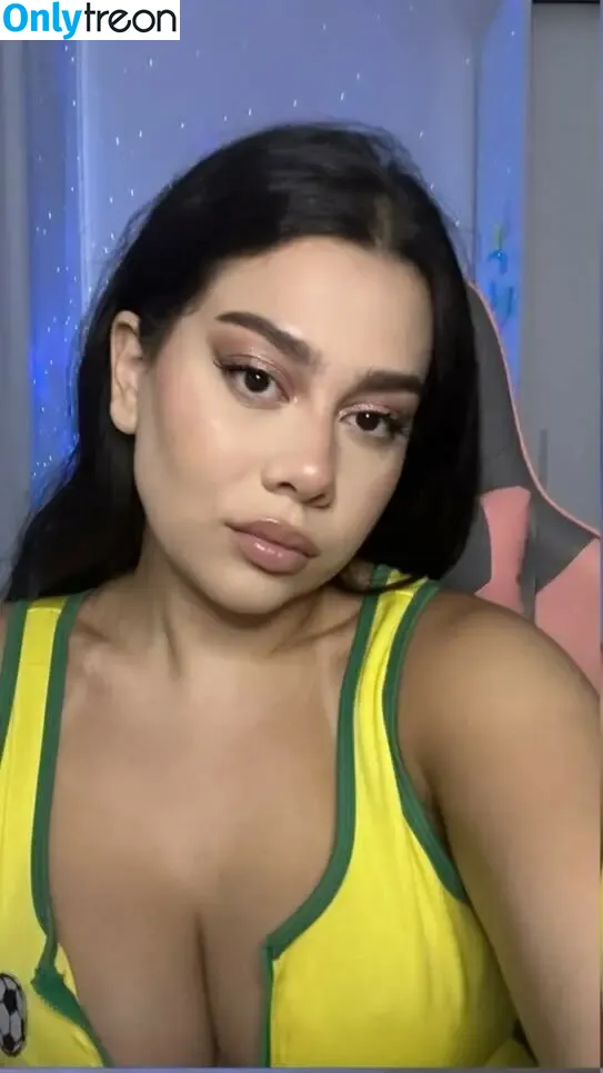 Julia Alvarenga nude photo #0050 (julinhafuracaoo / kjuliak)