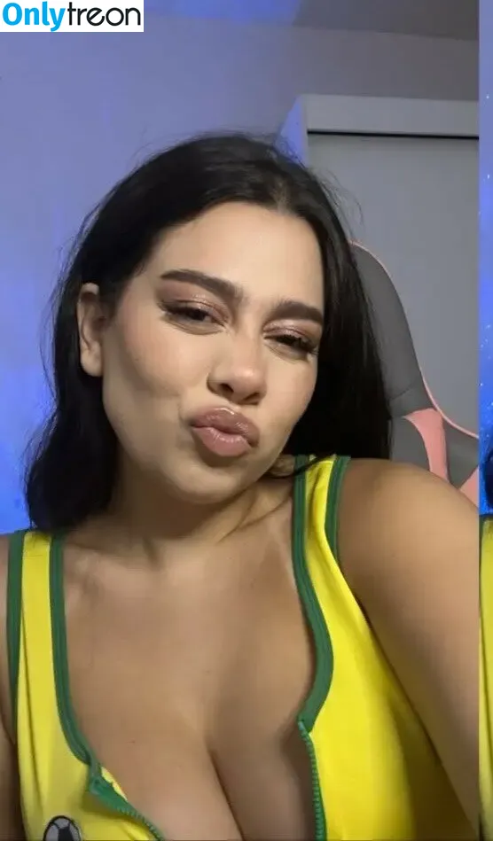 Julia Alvarenga nude photo #0052 (julinhafuracaoo / kjuliak)