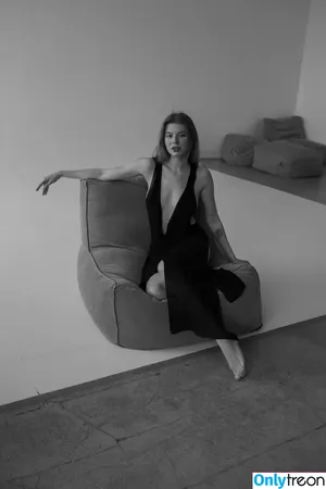 Julia Artemova / arte_nova / julia.artemova nude photo #0079