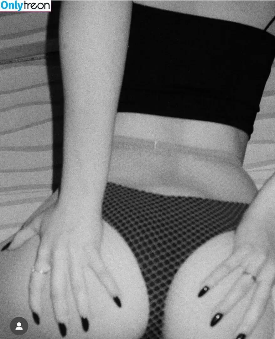 Julia Artemova nude photo #0004 (arte_nova / julia.artemova)