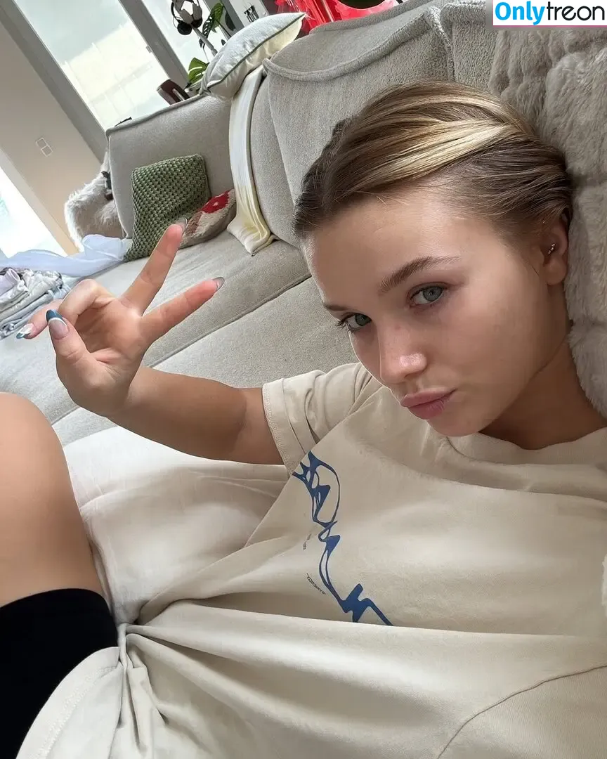 Julia Beautx nude photo #1853 (juliabeautx)