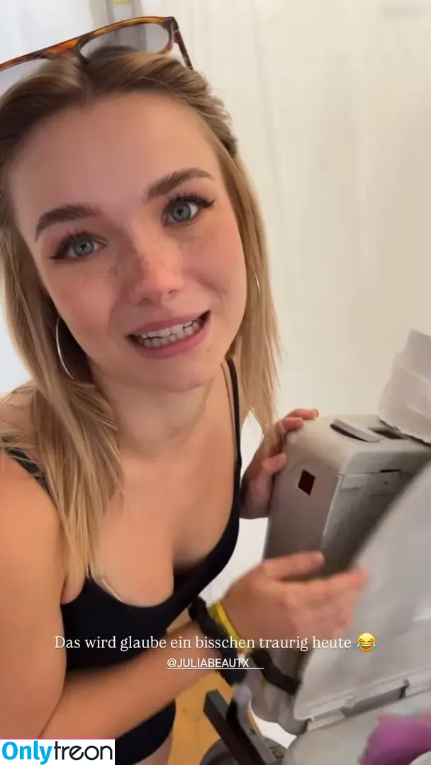 Julia Beautx nude photo #1857 (juliabeautx)