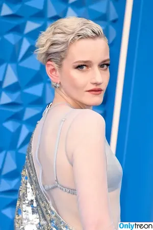 Julia Garner / juliagarnerofficial / ztyg_29 nude photo #0216