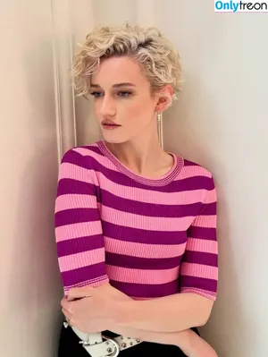 Julia Garner / juliagarnerofficial / ztyg_29 nude photo #0235