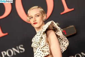 Julia Garner / juliagarnerofficial / ztyg_29 nude photo #0243