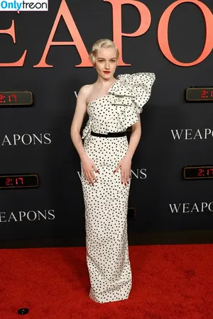Julia Garner / juliagarnerofficial / ztyg_29 nude photo #0247