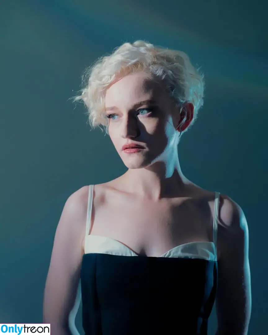 Julia Garner nude photo #0239 (juliagarnerofficial / ztyg_29)