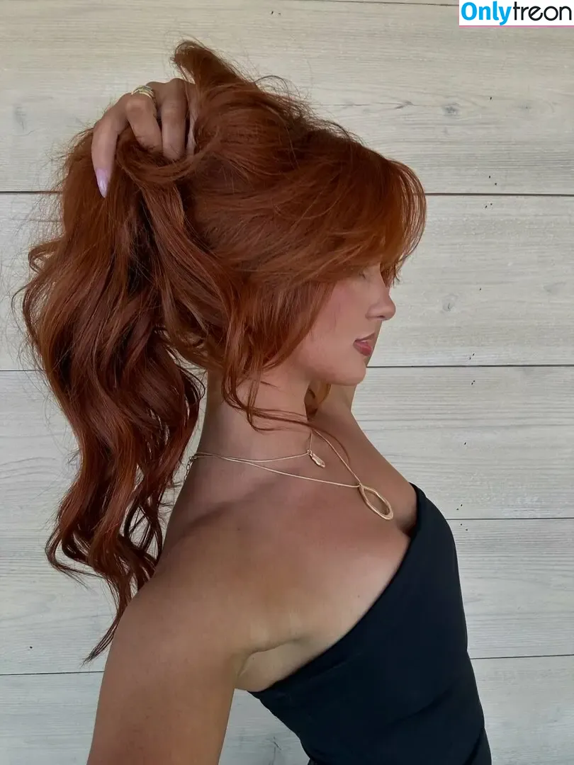 Julia Hatch nude photo #0062 (julia.hatchh)