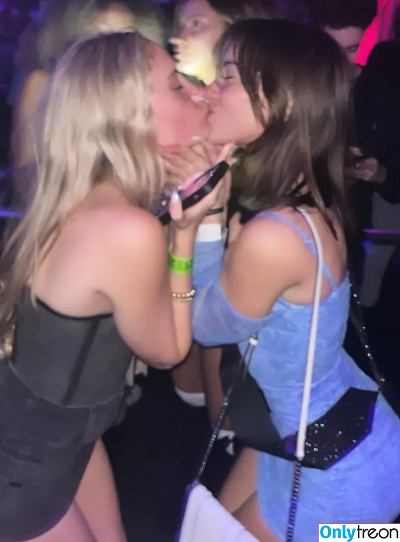 Julia & Katelyn Ernst nude photo #0006 (juliaernst)