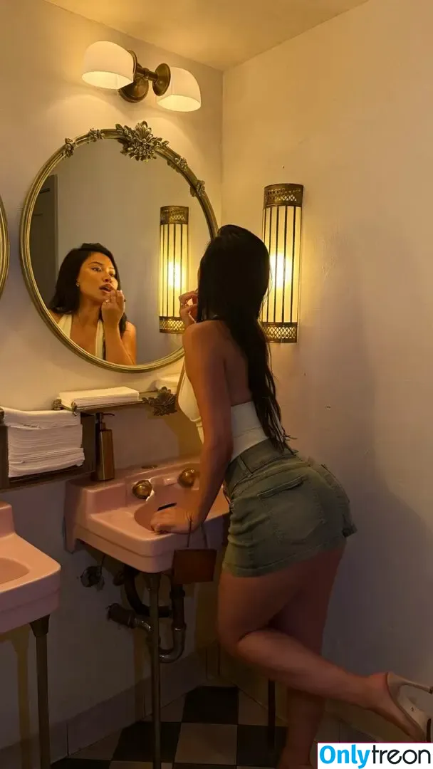 Julia Kelly nude photo #0110 (missjuliakelly)