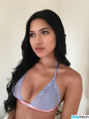 Julia Kelly / missjuliakelly / thesophiakelly nude photo #0062
