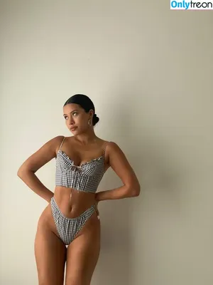 Julia Kelly / missjuliakelly / thesophiakelly nude photo #0114