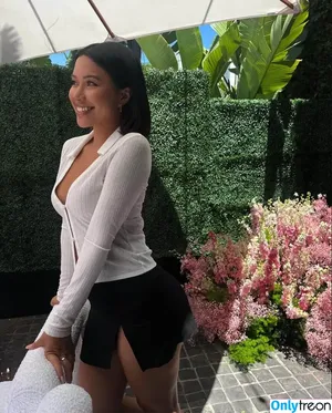 Julia Kelly / missjuliakelly / thesophiakelly nude photo #0637