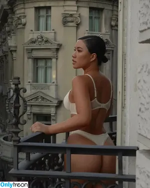 Julia Kelly / missjuliakelly / thesophiakelly nude photo #0733