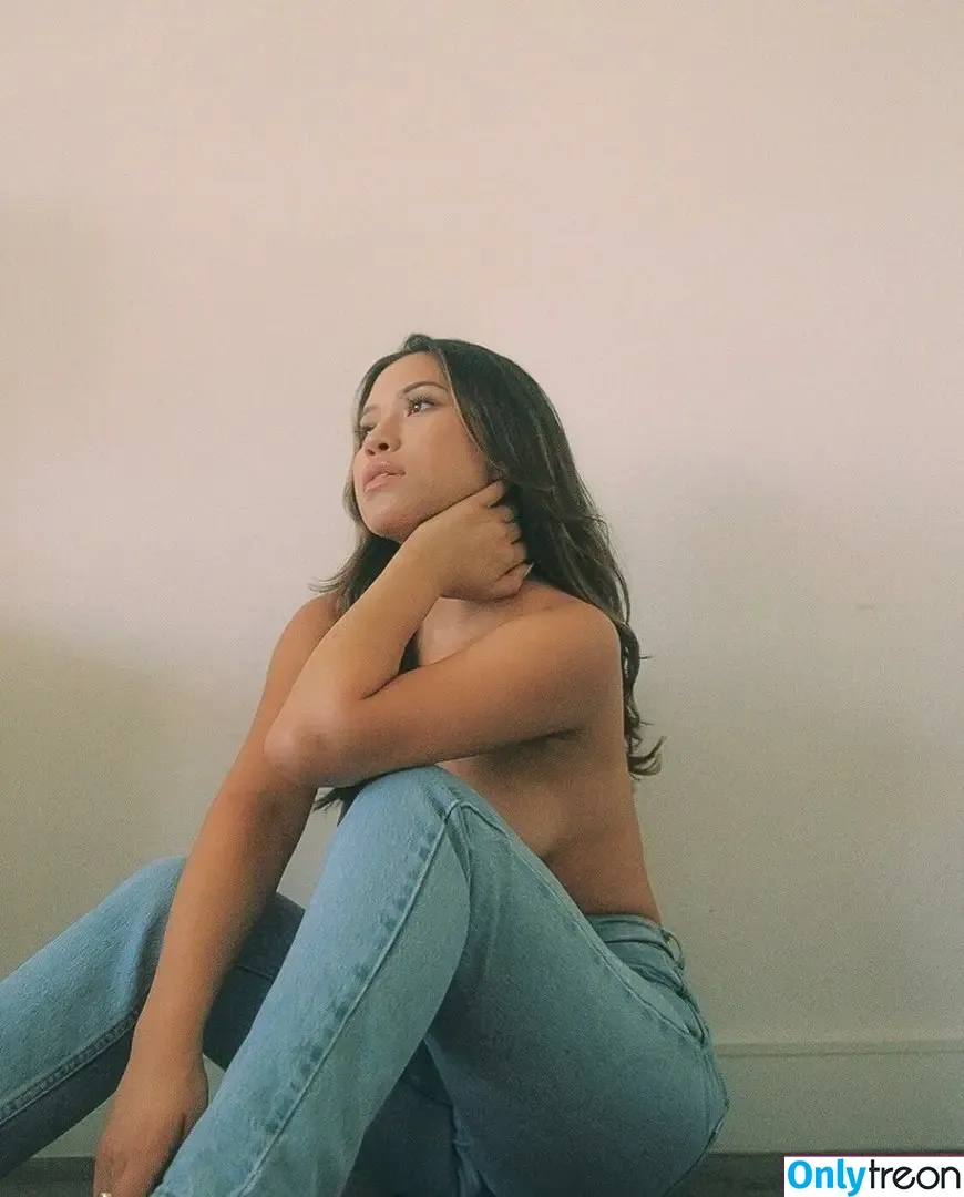 Julia Kelly nude photo #0034 (missjuliakelly / thesophiakelly)