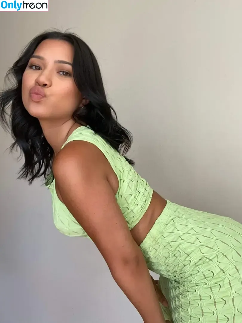 Julia Kelly nude photo #0158 (missjuliakelly / thesophiakelly)