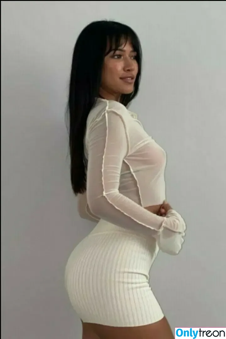 Julia Kelly nude photo #0323 (missjuliakelly / thesophiakelly)