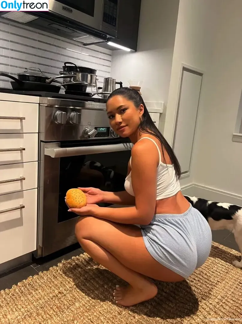 Julia Kelly nude photo #0381 (missjuliakelly / thesophiakelly)