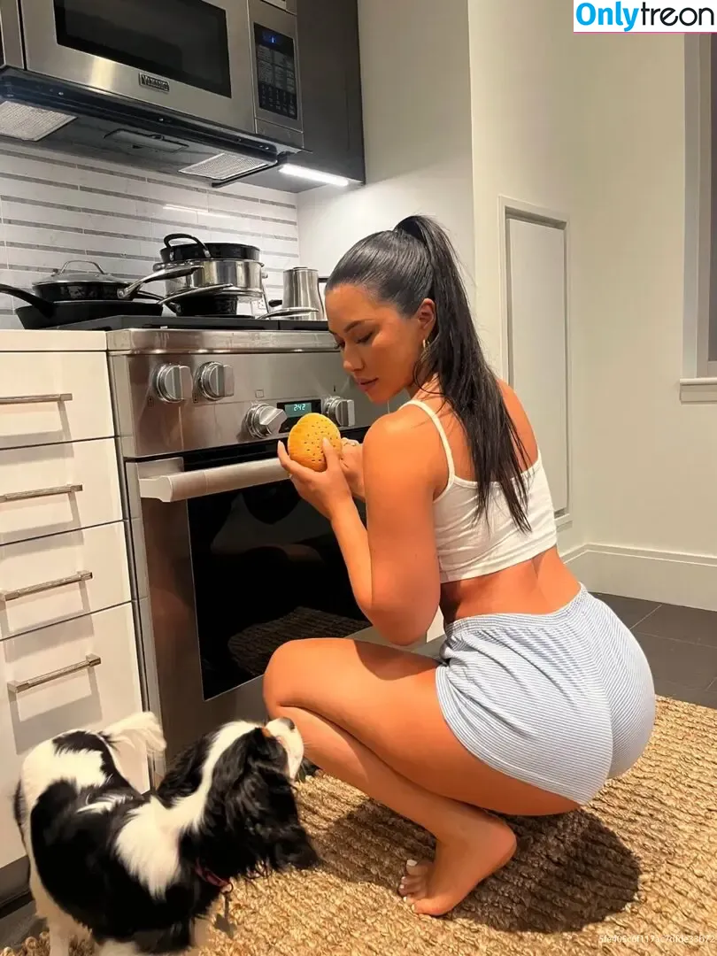 Julia Kelly nude photo #0389 (missjuliakelly / thesophiakelly)