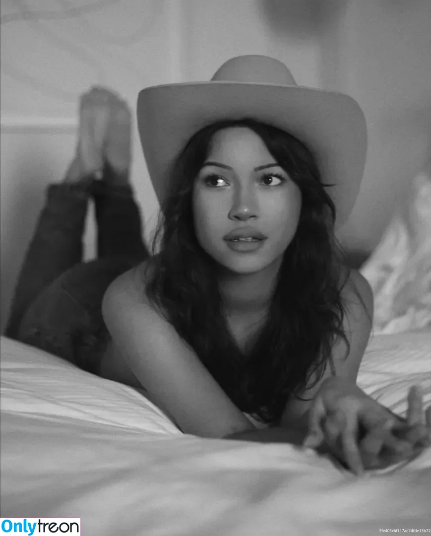 Julia Kelly nude photo #0488 (missjuliakelly / thesophiakelly)