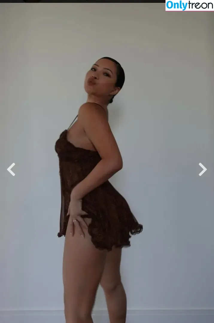 Julia Kelly nude photo #0497 (missjuliakelly / thesophiakelly)