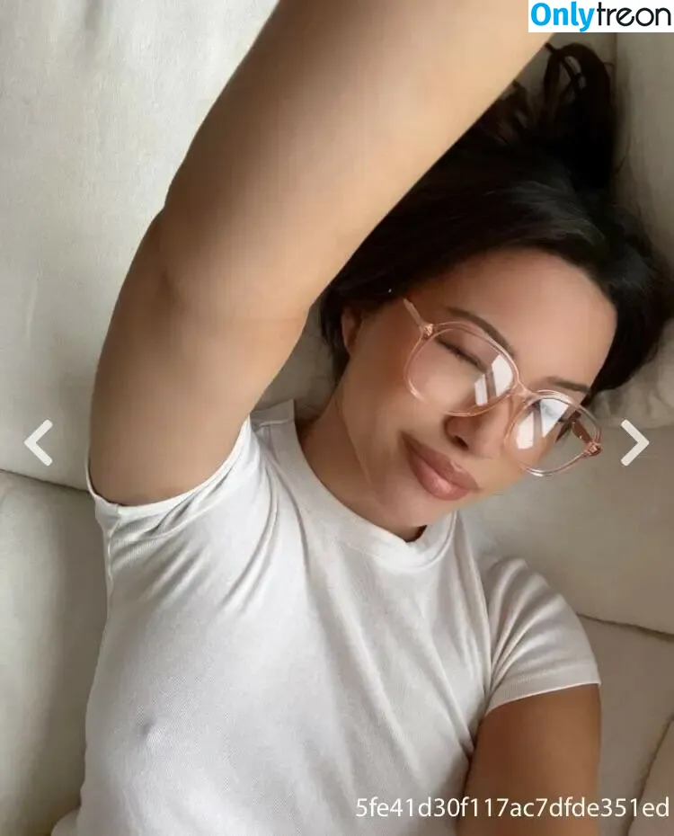 Julia Kelly nude photo #0504 (missjuliakelly / thesophiakelly)