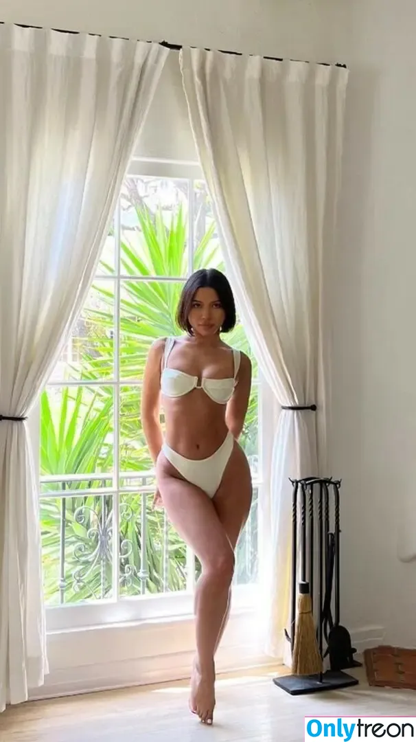 Julia Kelly nude photo #0607 (missjuliakelly / thesophiakelly)