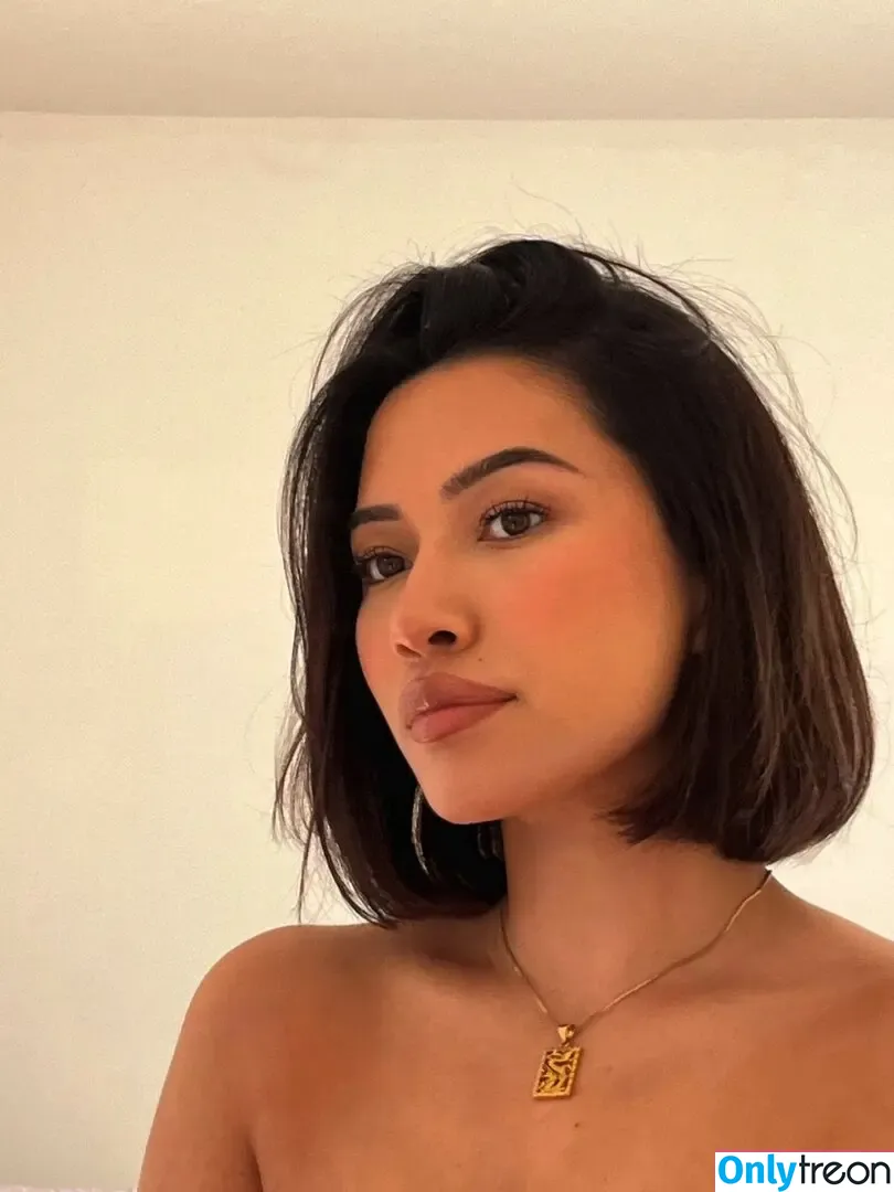 Julia Kelly nude photo #0635 (missjuliakelly / thesophiakelly)