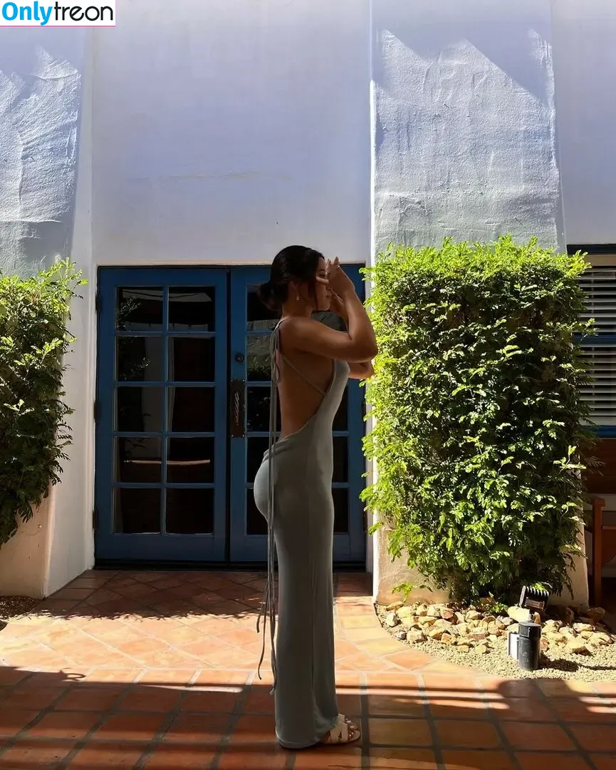 Julia Kelly nude photo #0654 (missjuliakelly / thesophiakelly)