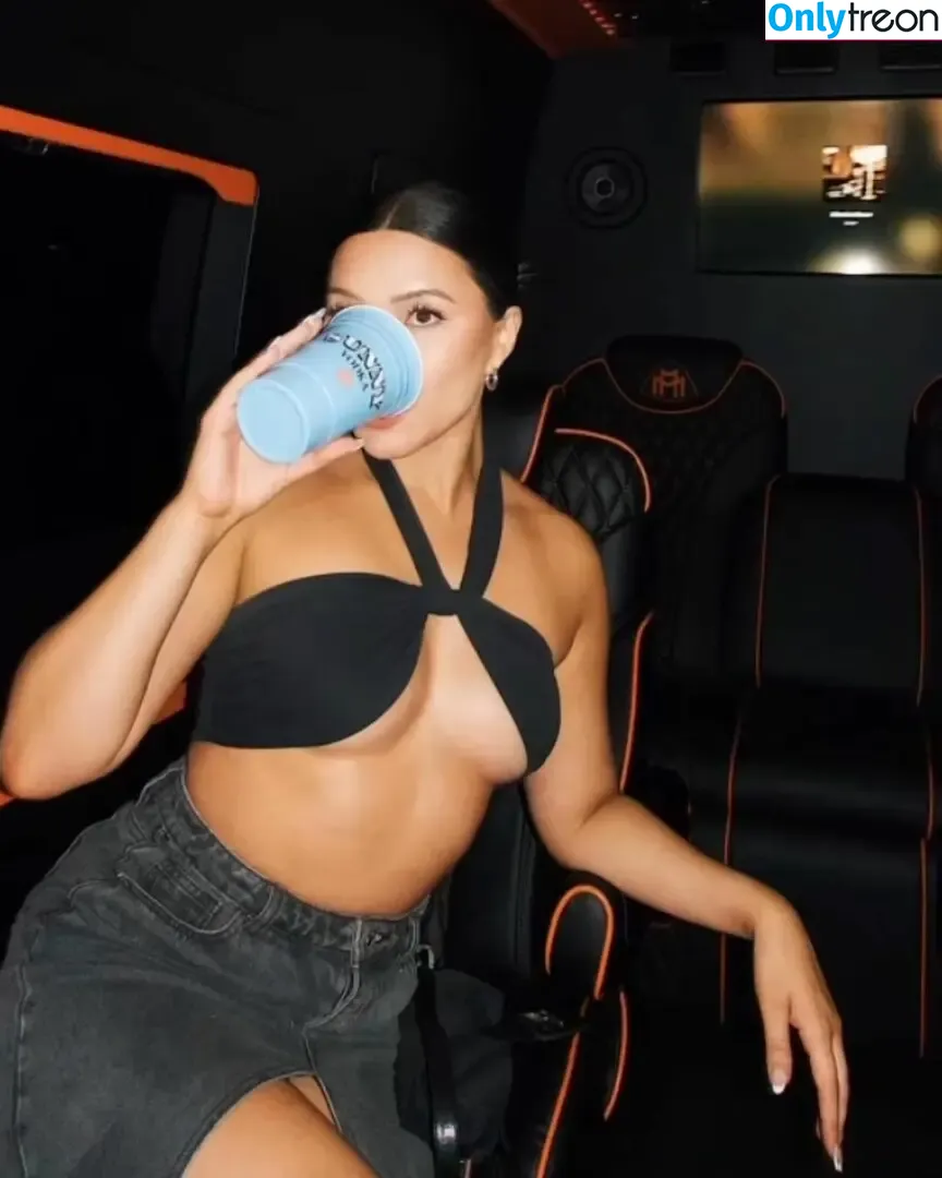 Julia Kelly nude photo #0663 (missjuliakelly / thesophiakelly)