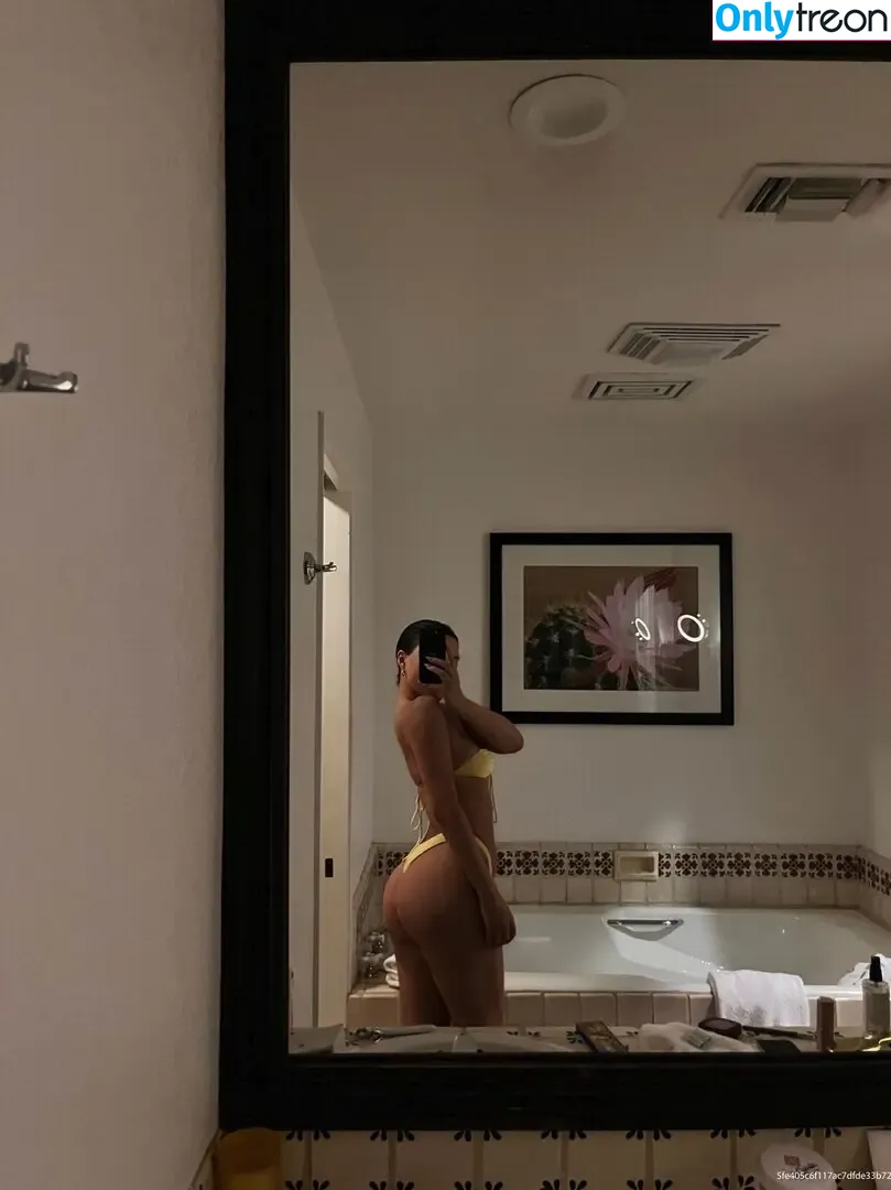 Julia Kelly nude photo #0675 (missjuliakelly / thesophiakelly)