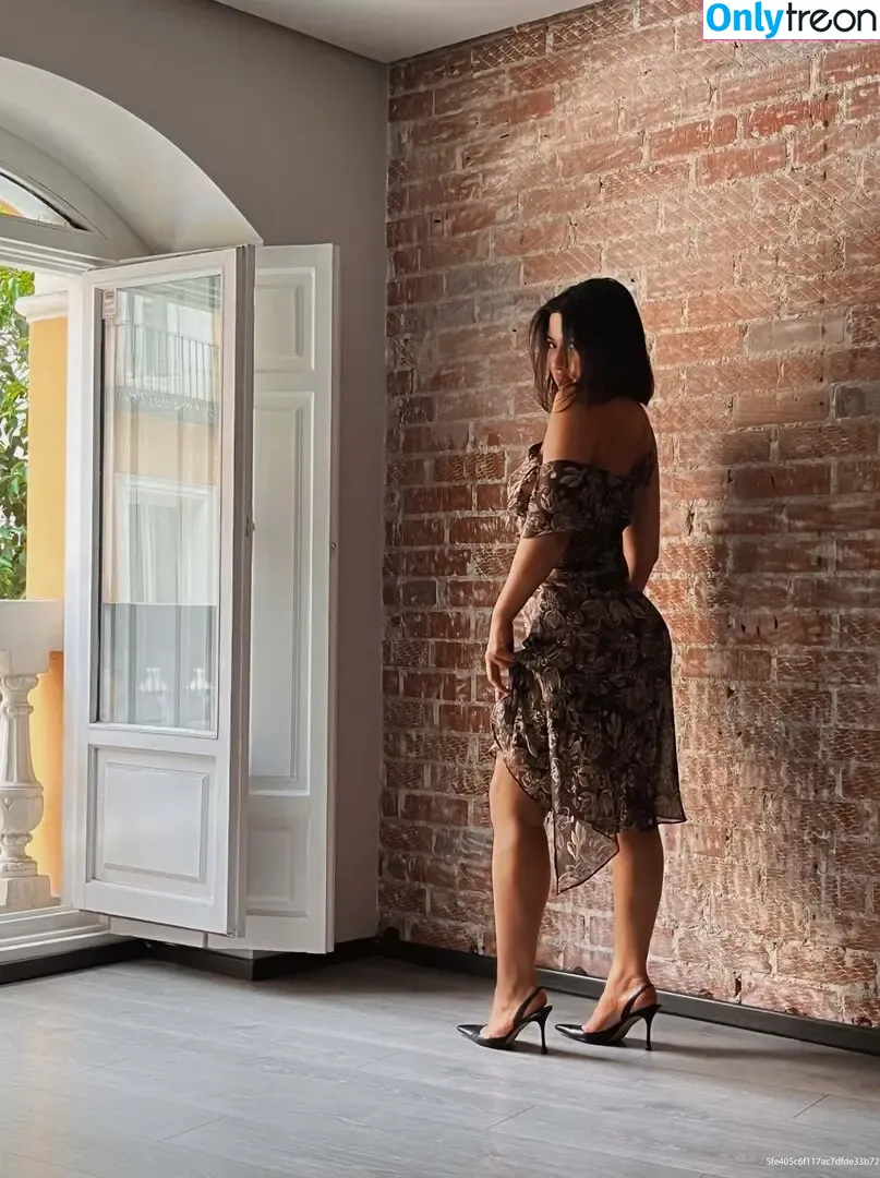 Julia Kelly nude photo #0778 (missjuliakelly / thesophiakelly)