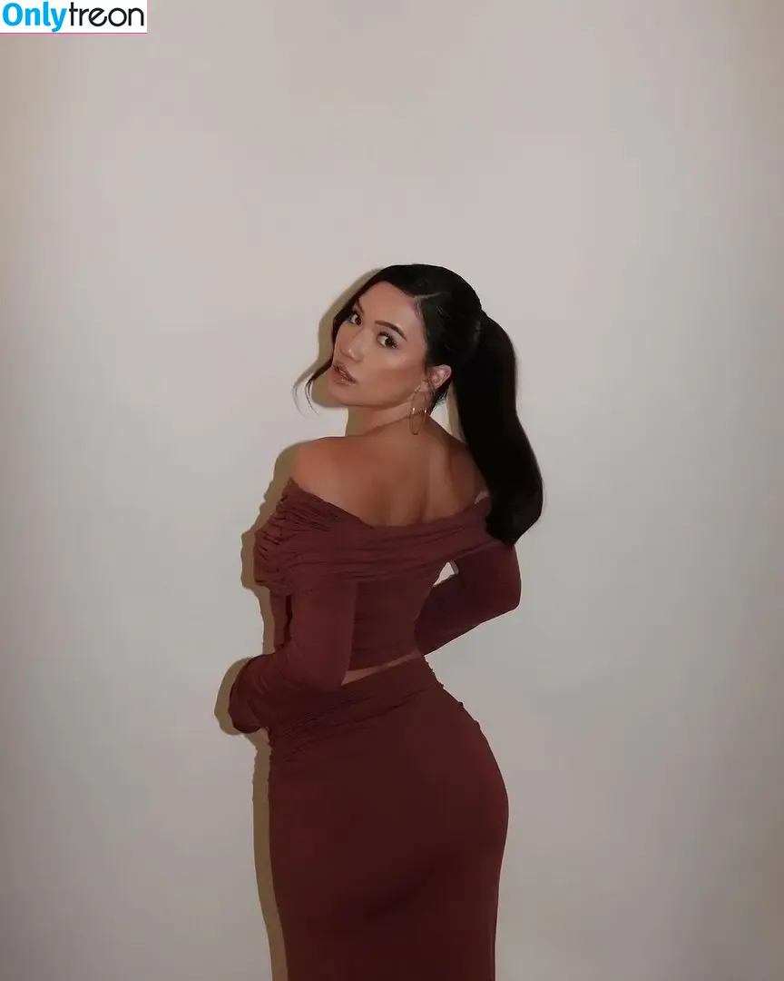 Julia Kelly nude photo #0789 (missjuliakelly / thesophiakelly)