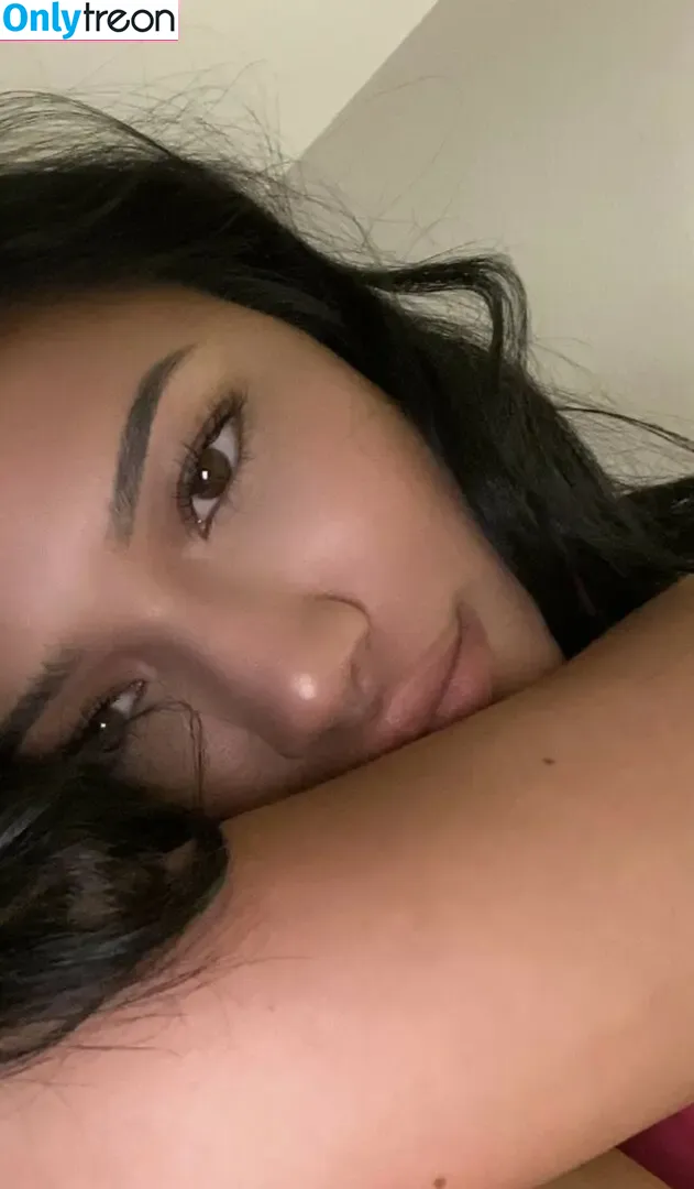 Julia Kelly nude photo #0809 (missjuliakelly / thesophiakelly)