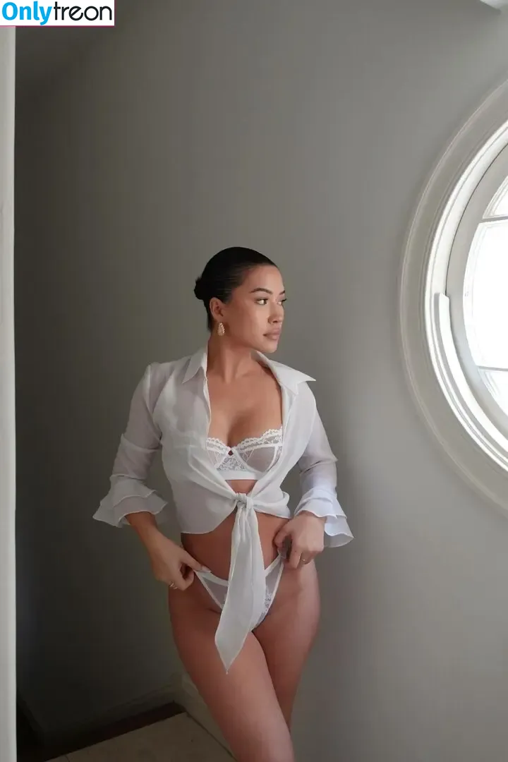 Julia Kelly nude photo #0839 (missjuliakelly / thesophiakelly)