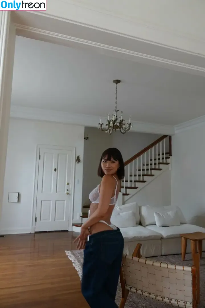 Julia Kelly nude photo #0840 (missjuliakelly / thesophiakelly)