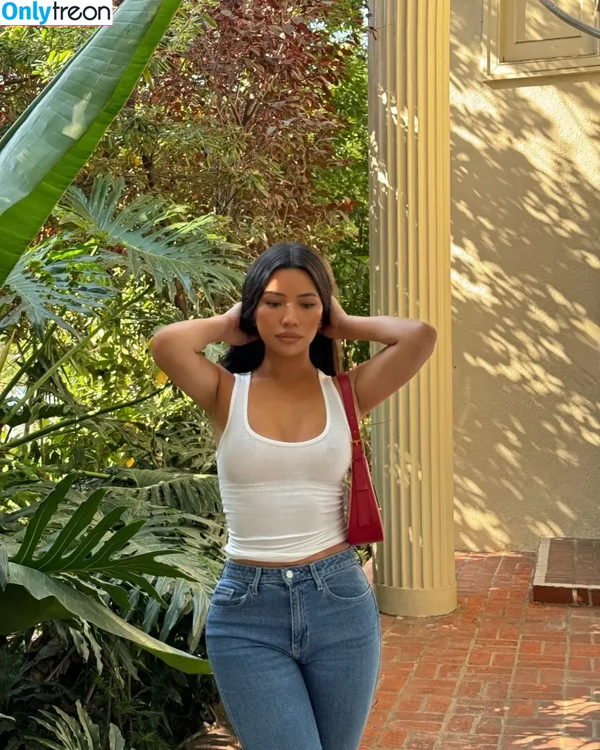 Julia Kelly nude photo #1366 (missjuliakelly / thesophiakelly)