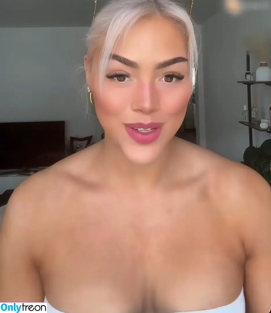 Julia Leonie nude photo #0002 (julialni)