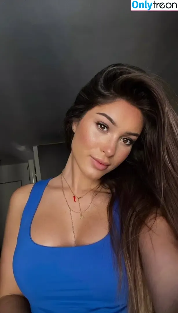 Julia Meck nude photo #0121 (julia.meck)