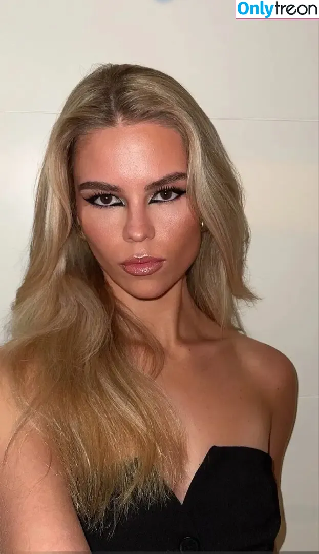 Julia Rnken nude photo #0080 (Julia Rnken)