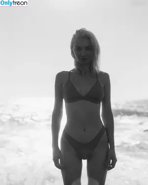 Julia Wulf / Juleslw nude photo #0046