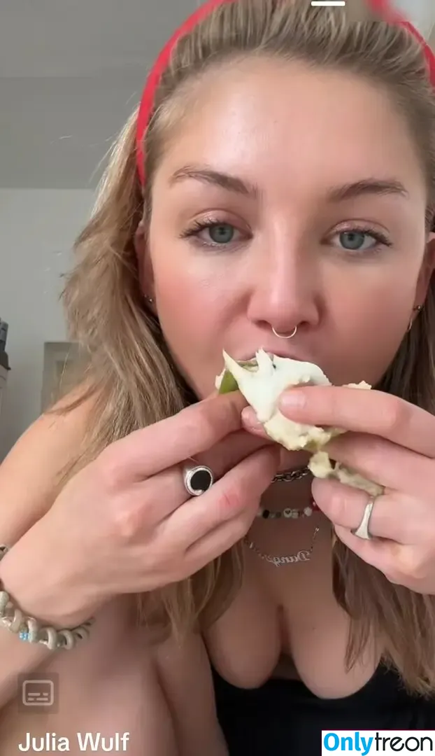 Julia Wulf nude photo #0202 (Juleslw)